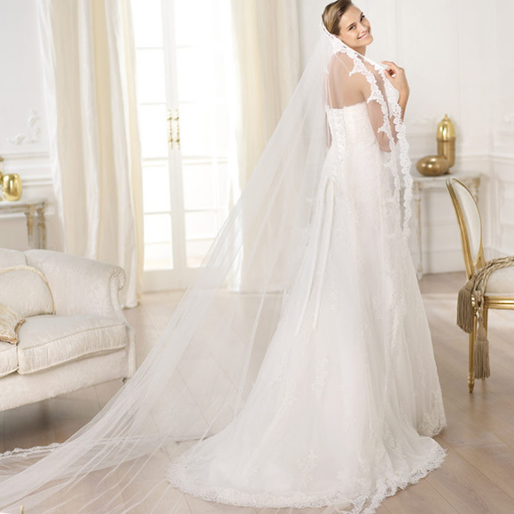 Pronovias Wedding Dress Libin - Picture 2 of 8